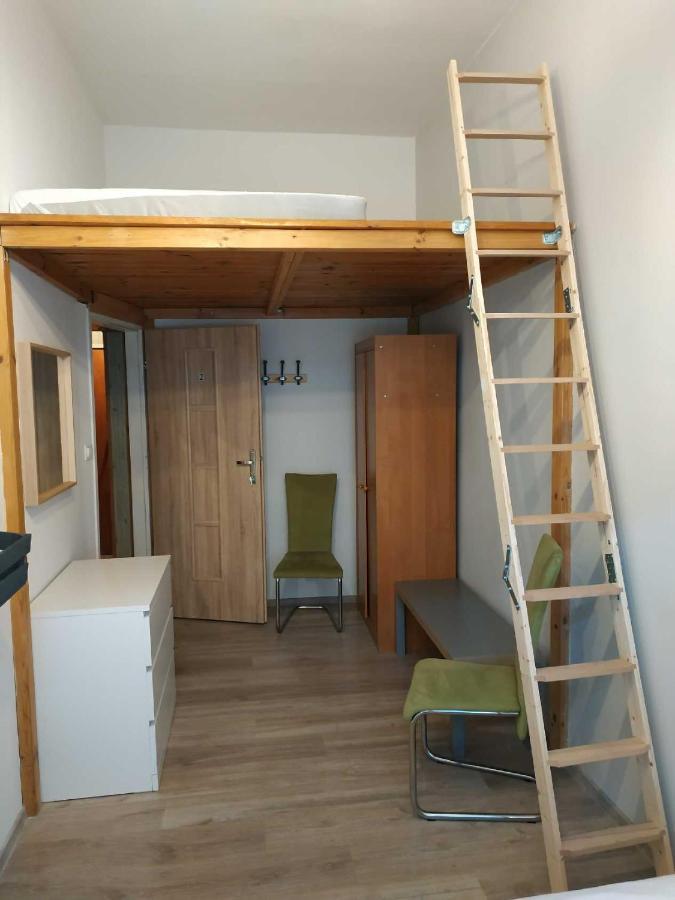 Rejtana Street Hostel วรอตซวาฟ ภายนอก รูปภาพ