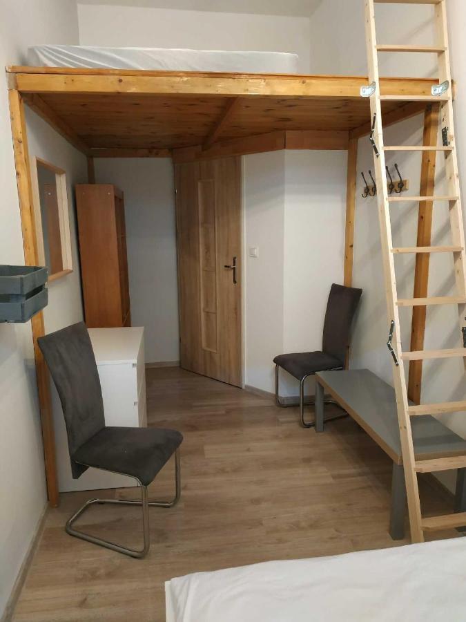 Rejtana Street Hostel วรอตซวาฟ ภายนอก รูปภาพ